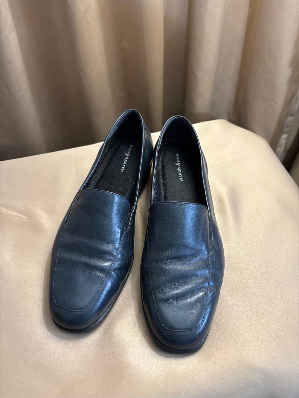 Easy Spirit Women's Dark Navy Leather Slip-On Loafers
